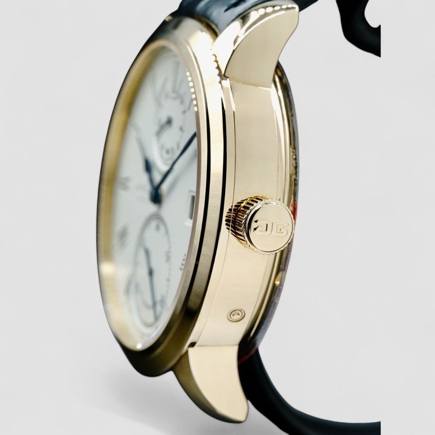 Senator Chronometer 18K Yellow Gold Silver Dial
