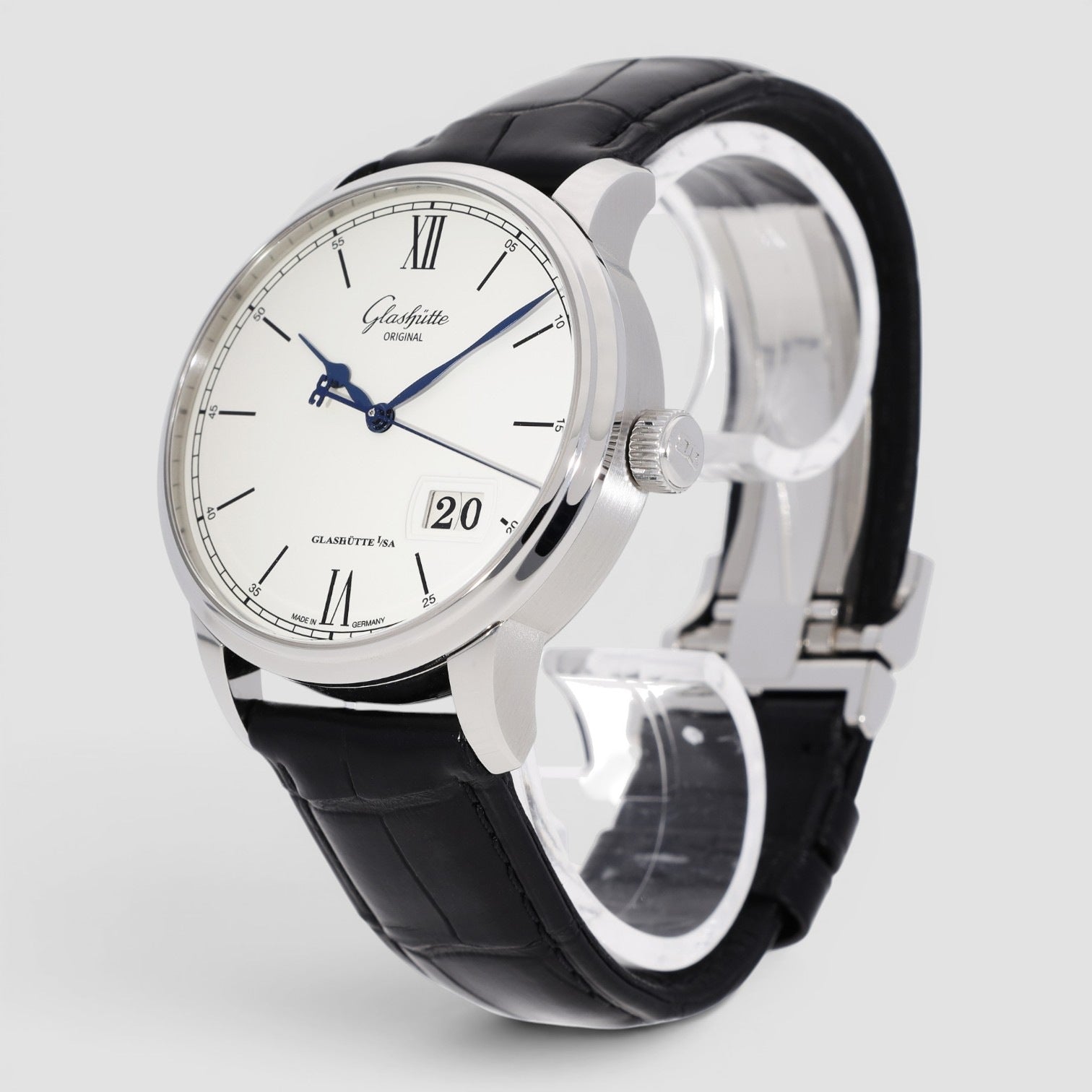 Senator Excellence Panorama Date 40mm Steel Silver Dial