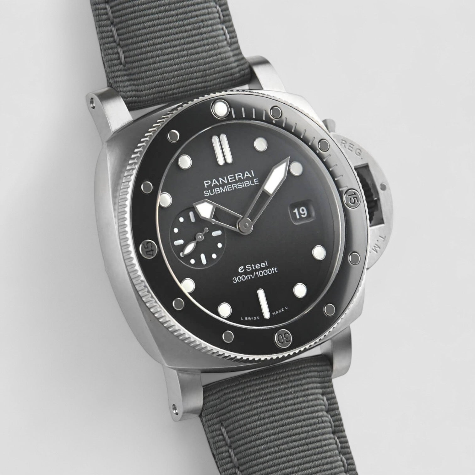 Submersible Quarantaquattro Grigio Roccia