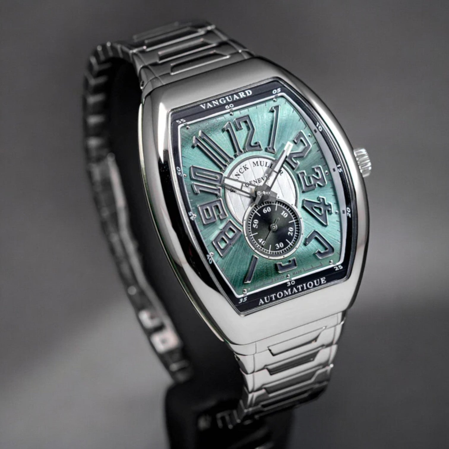 VANGUARD V41 SLIM VINTAGE SMALL SECOND MINT GREEN DIAL