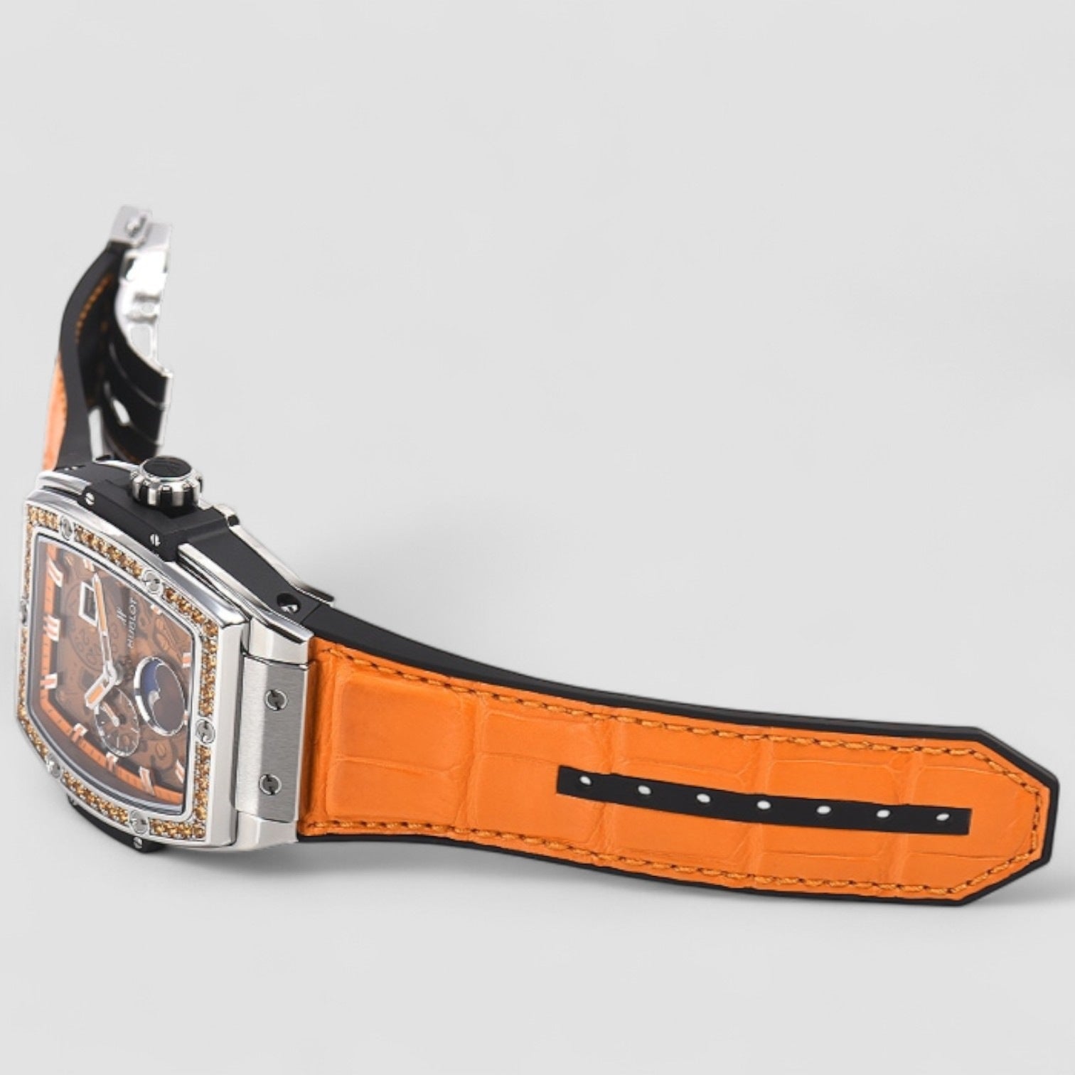 Spirit of Big Bang Moonphase Titanium Orange 42 mm