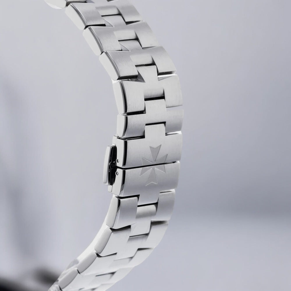 Overseas Chronograph 5500V Silver Dial SS / Bracelet