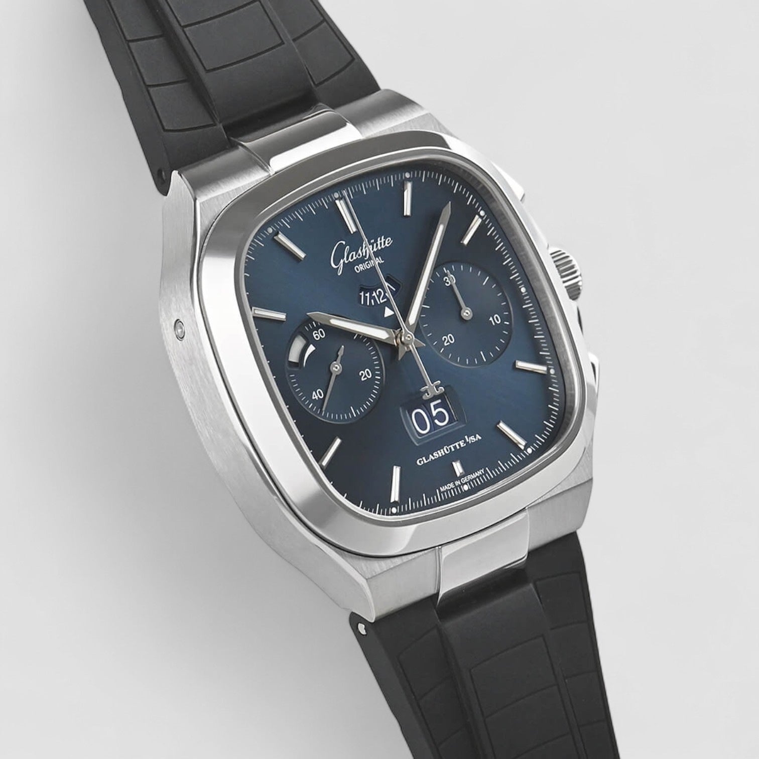 Seventies Chronograph Panorama Date 40mm