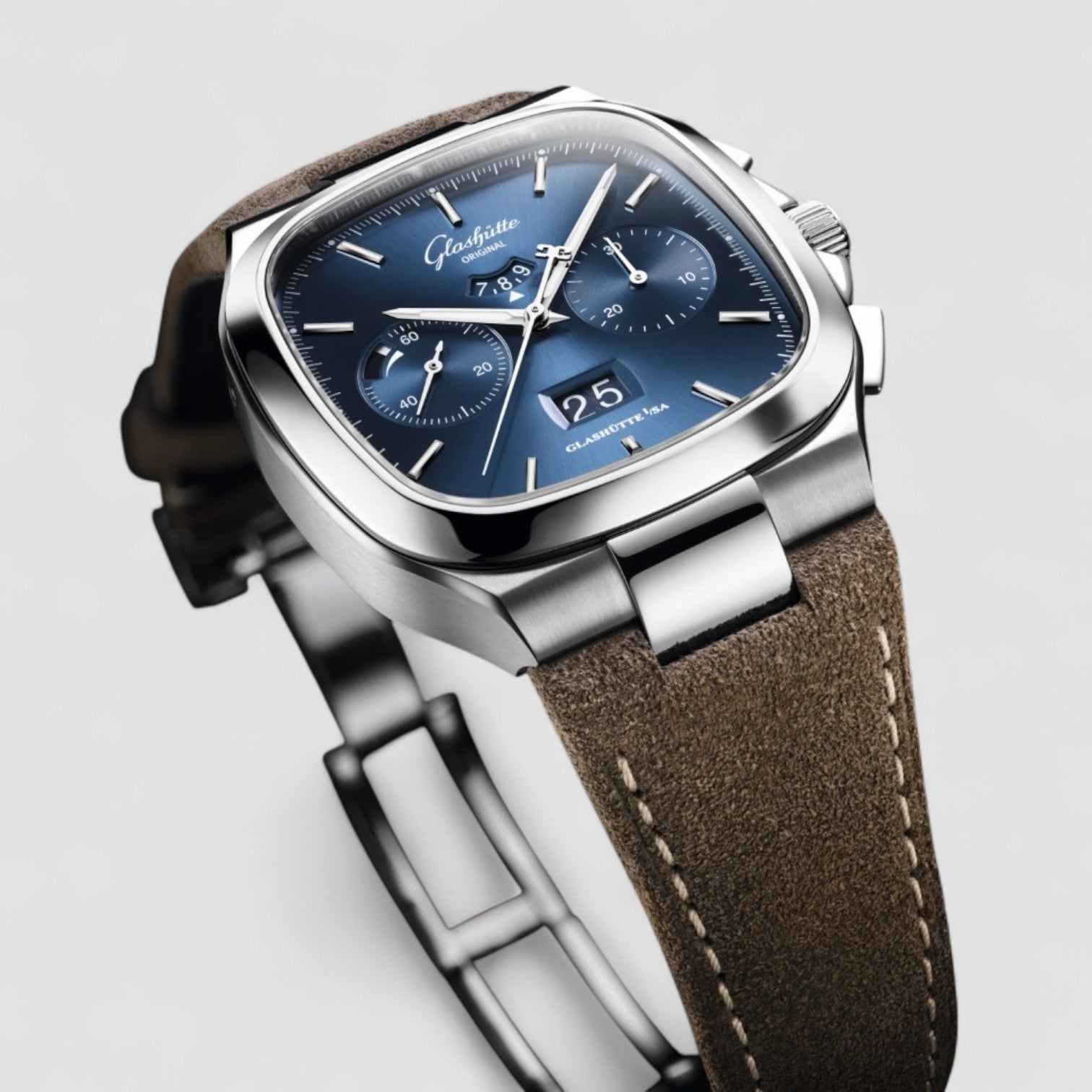 Vintage Seventies Chronograph Panorama Date Men's Watch