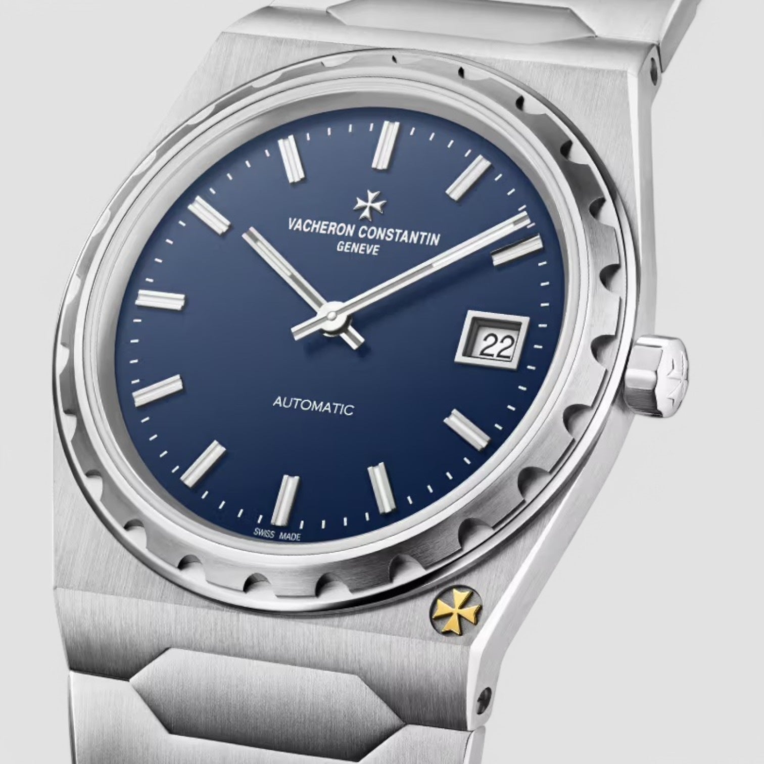 Iconic Historiques 222 Arrives in Contemporary Steel