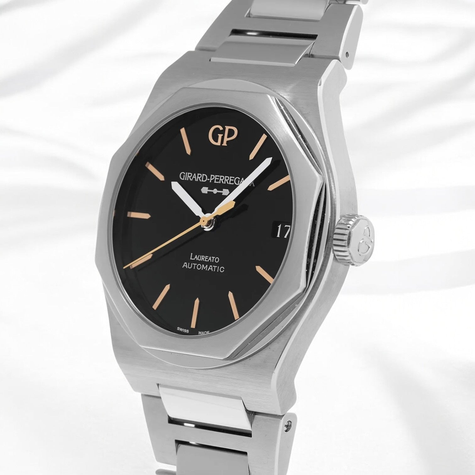 Laureato 42 mm Infinity Limited Edition ONYX Dial