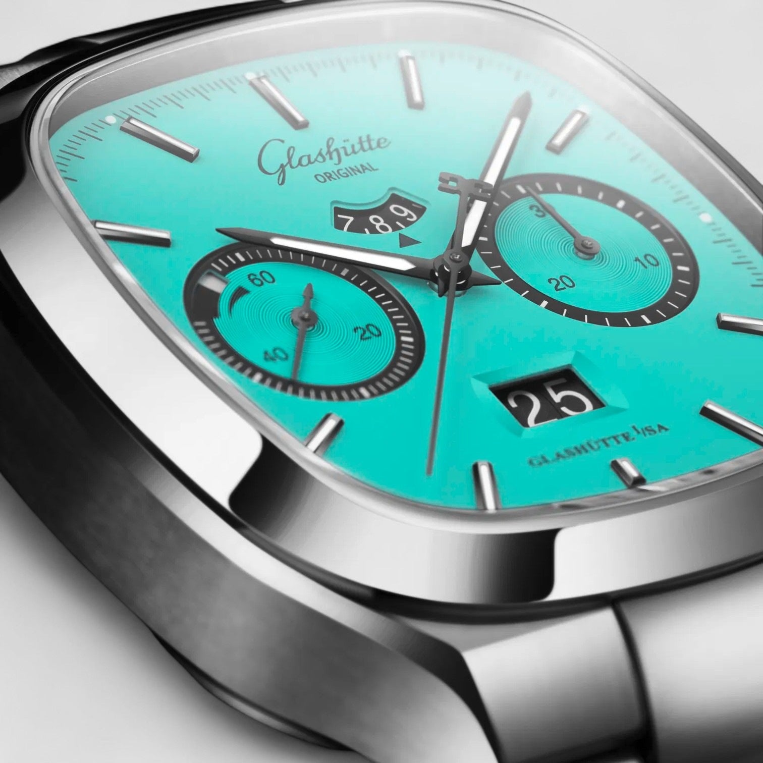 Seventies Chronograph Panorama Date Swimming Pool