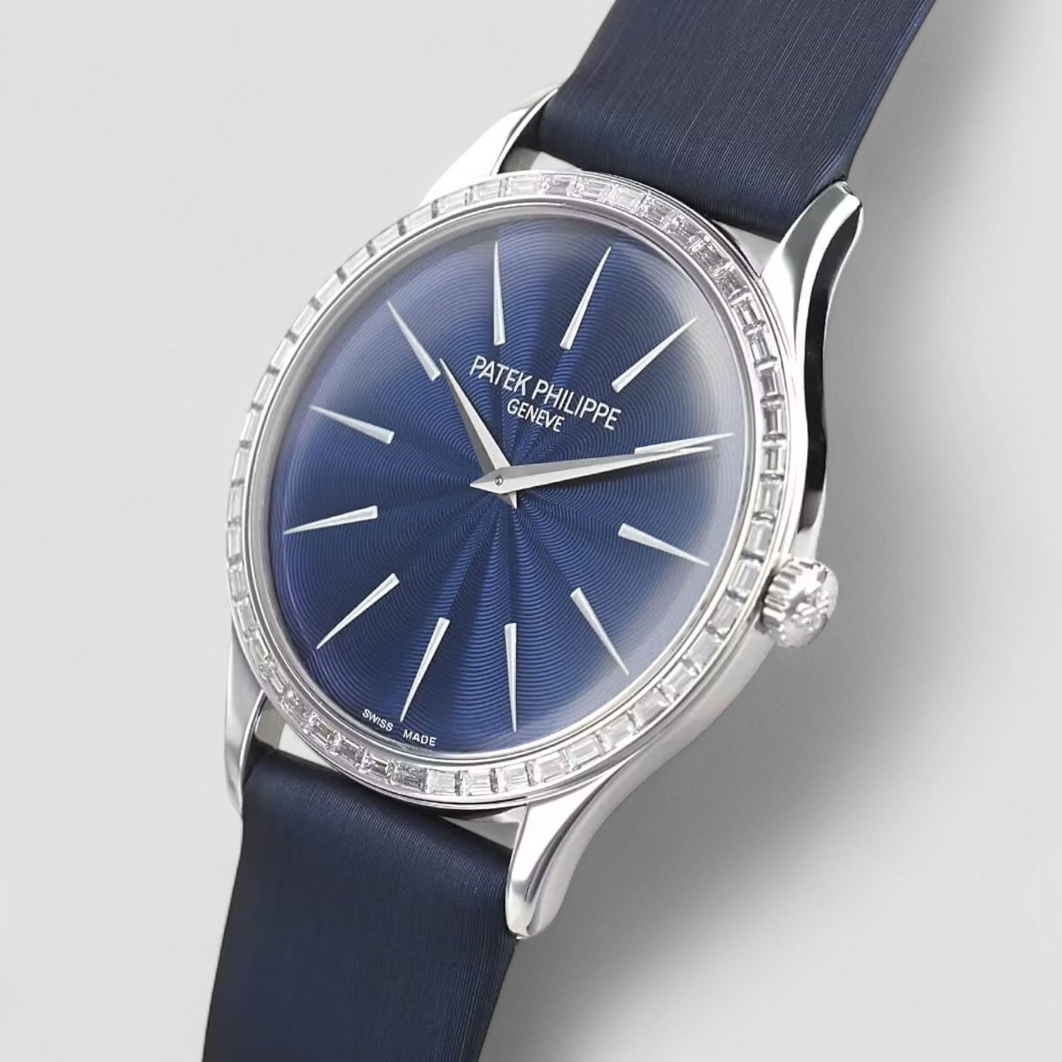 Calatrava Ladies 18K White Gold Diamonds Manual Wind 33MM Description