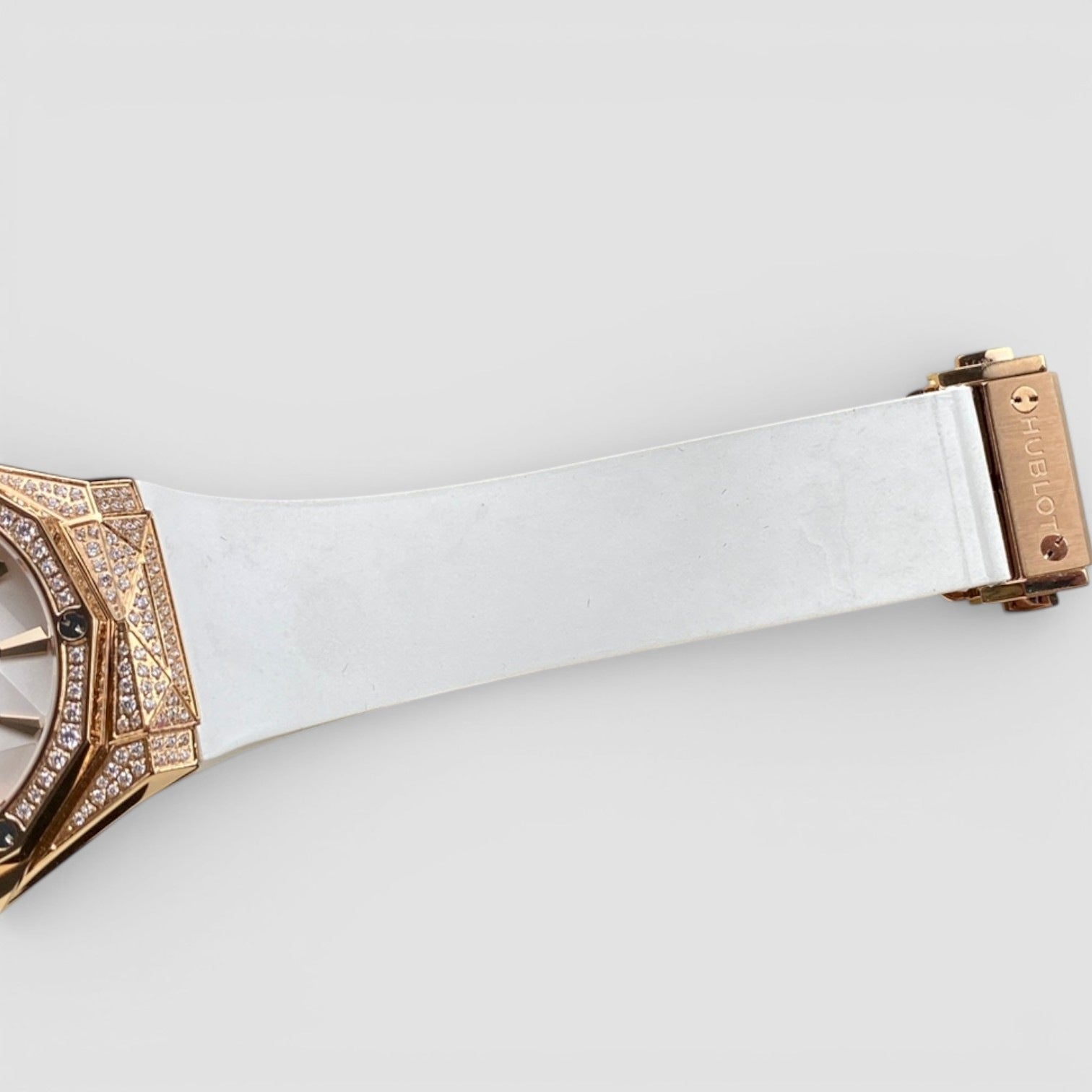 Classic Fusion Orlinski King Gold White Pavé 40mm