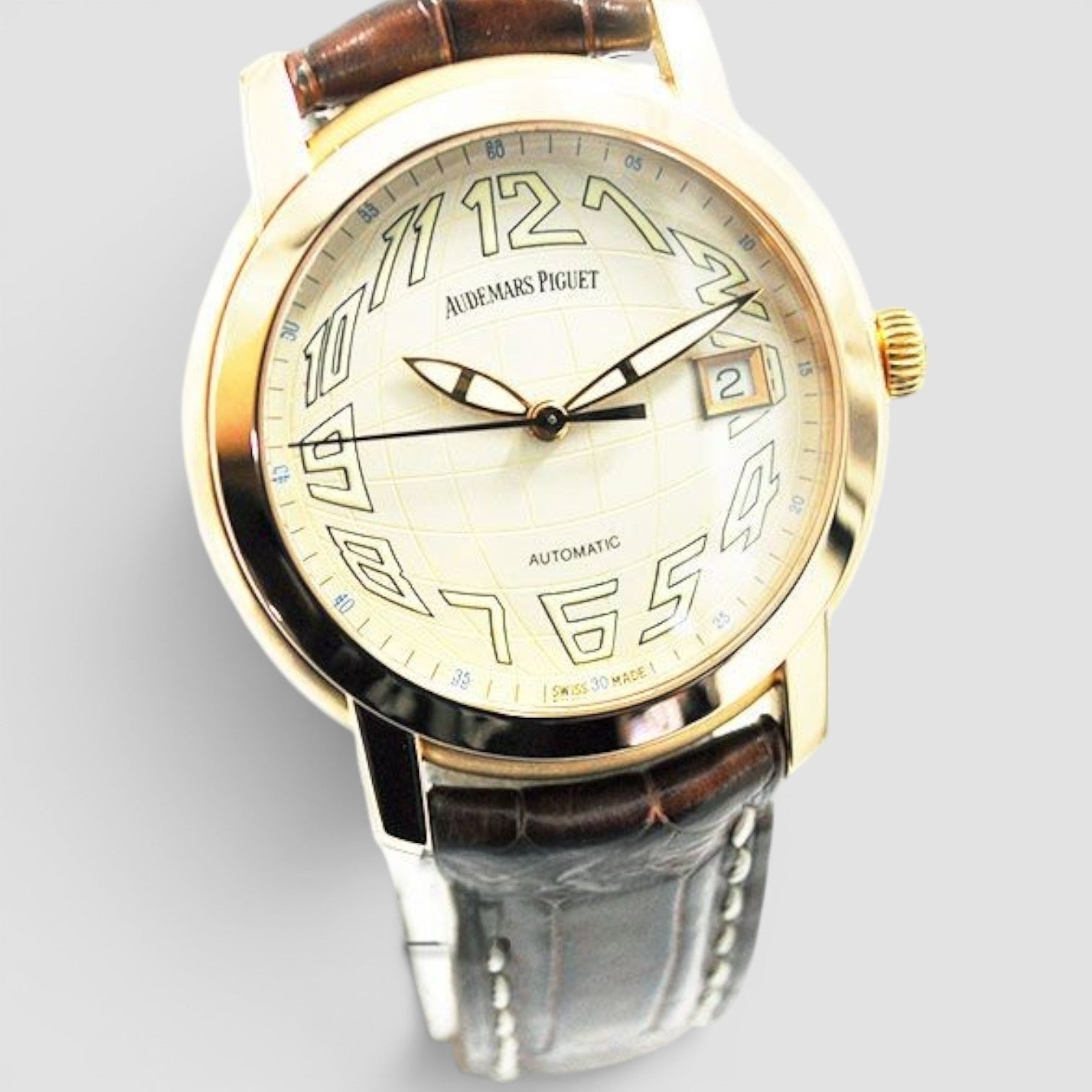 Jules Audemars Globe 39mm 18K Rose Gold Ivory Dial