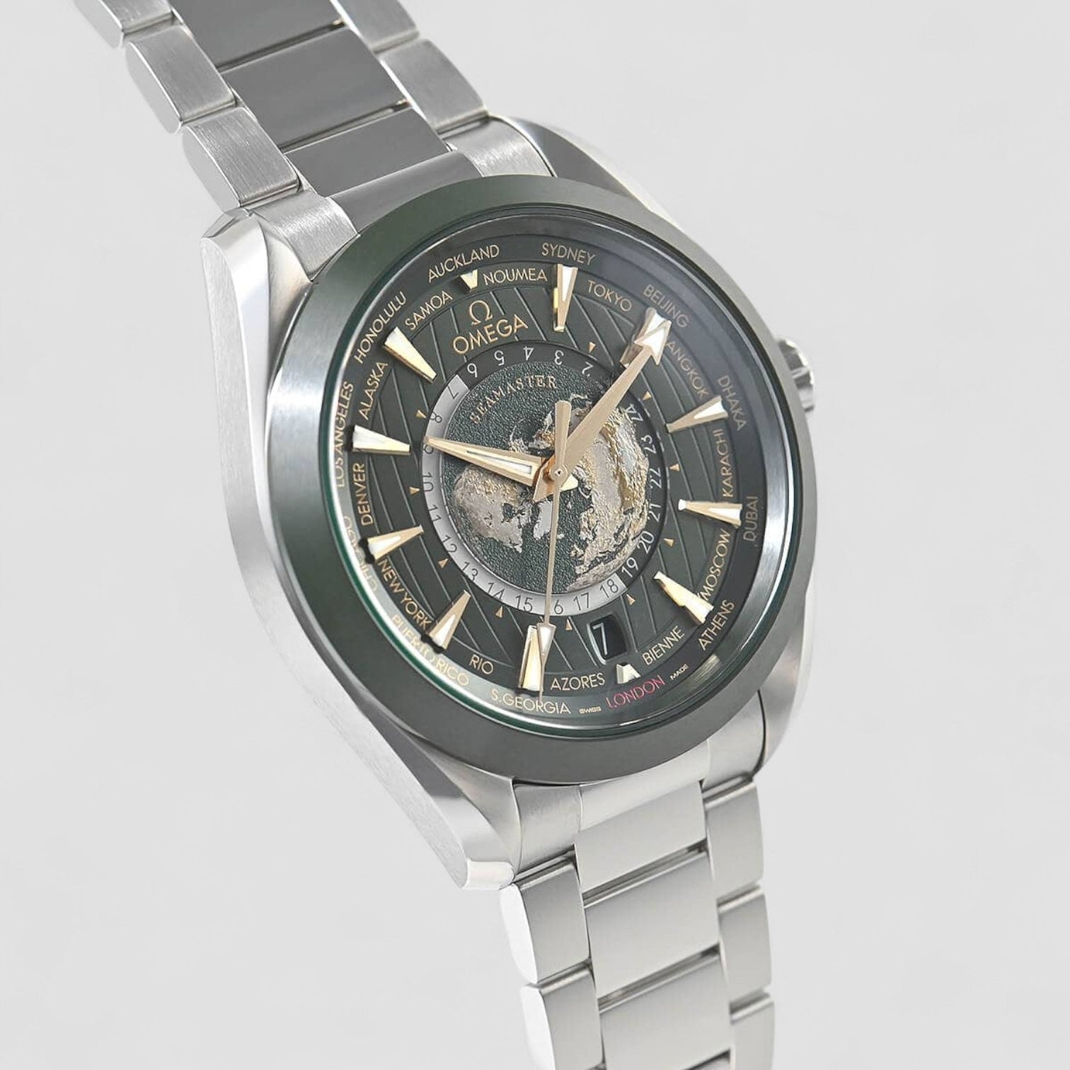 Seamaster World Time GMT Automatic Chronometer Green Dial Men's Watcht