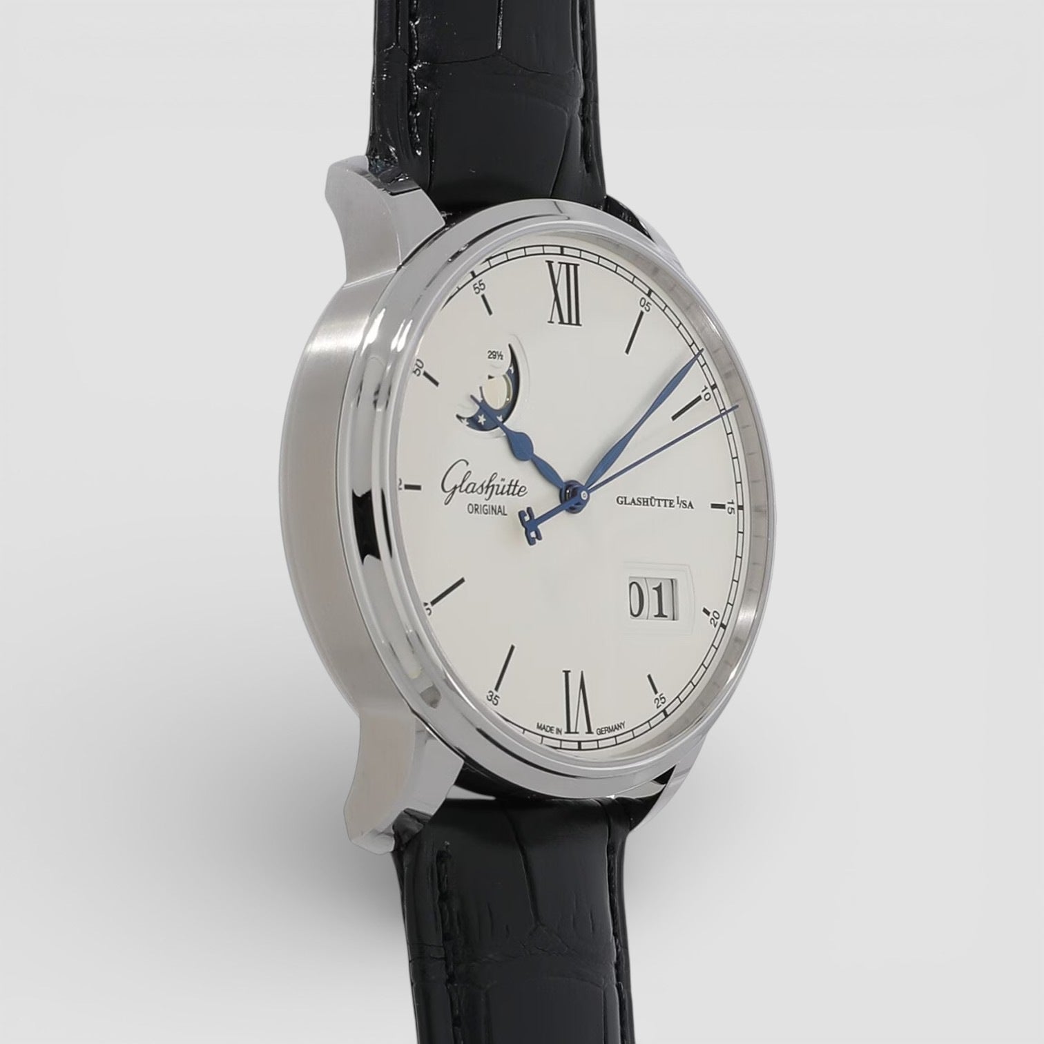 Senator Excellence Panorama Moonphase