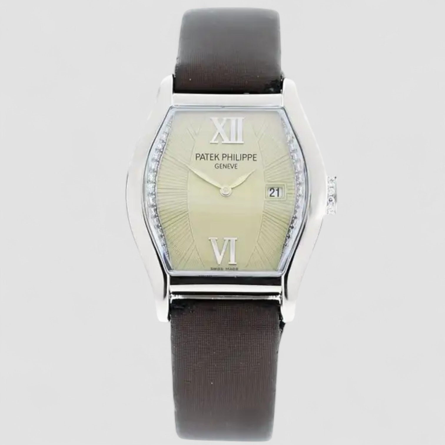 Lady's White Gold Diamond Quartz Wristwatch