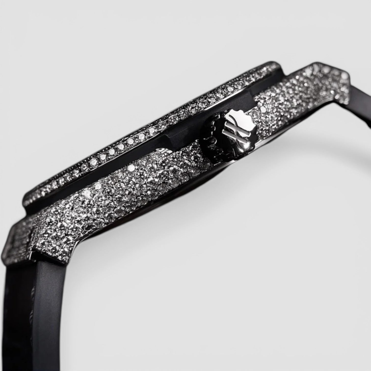 Classic Fusion Racing Grey Titanium Diamond-Set