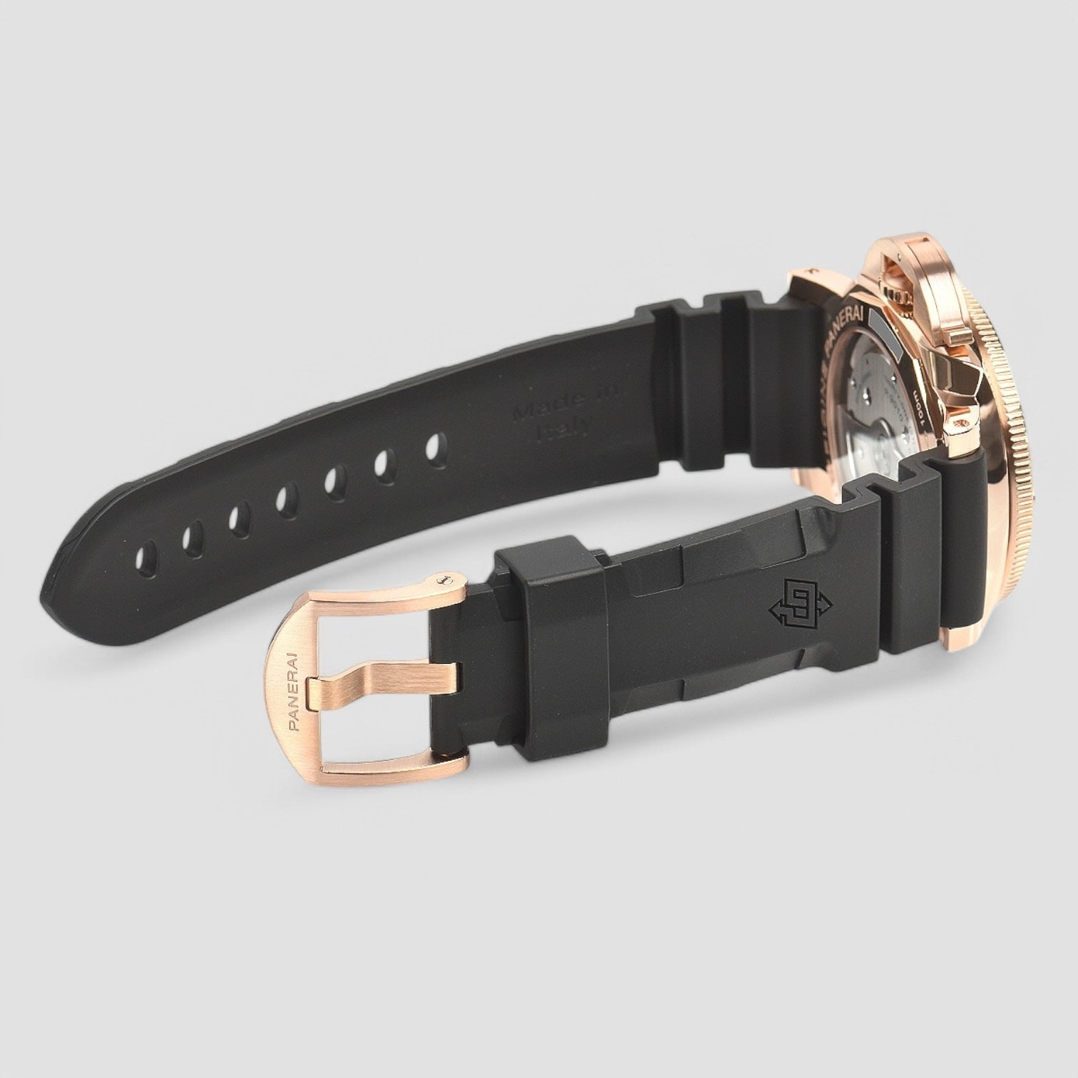 Luminor Submersible Rose Gold 42MM