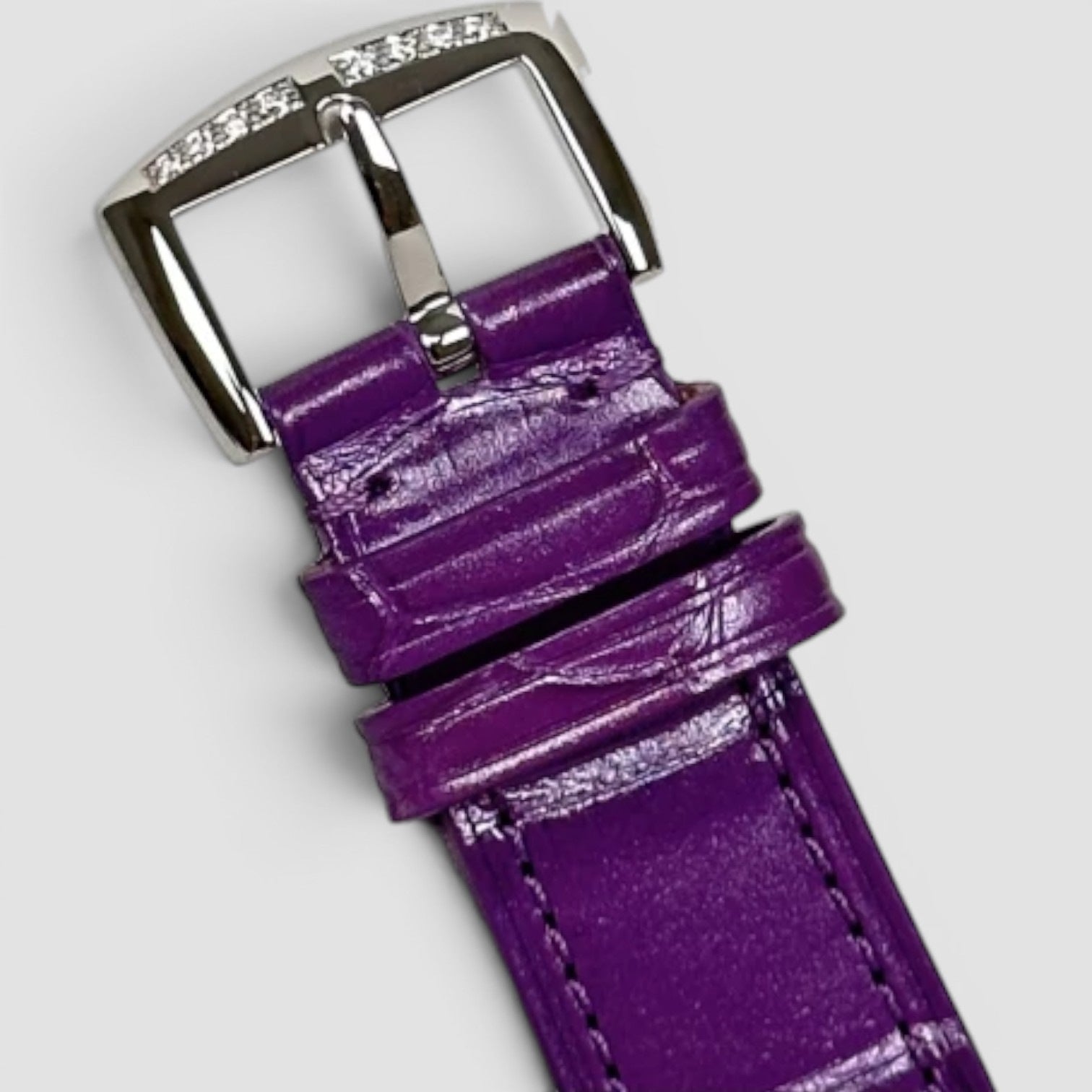 Long Island 26mm Quartz Mother-of-Pearl Violet Dial