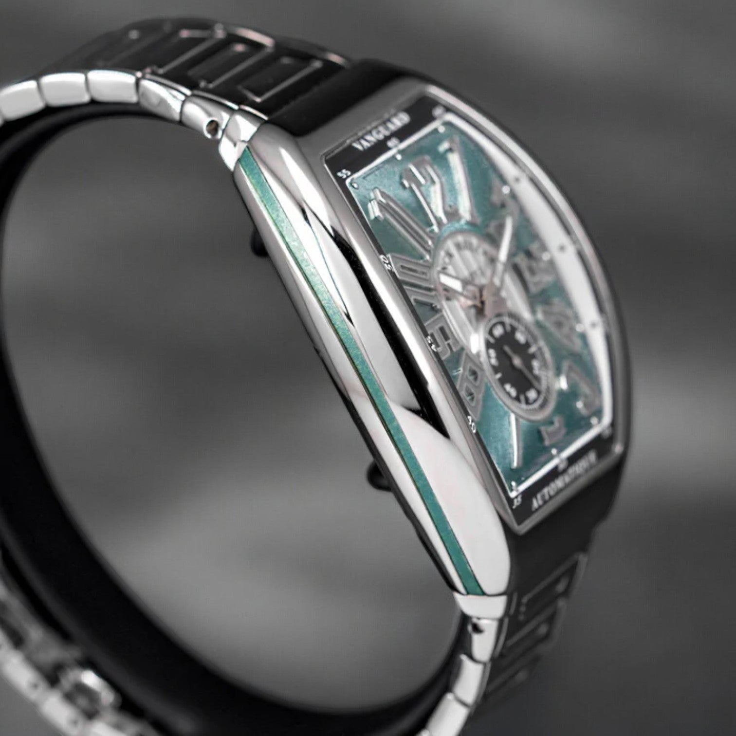 VANGUARD V41 SLIM VINTAGE SMALL SECOND MINT GREEN DIAL