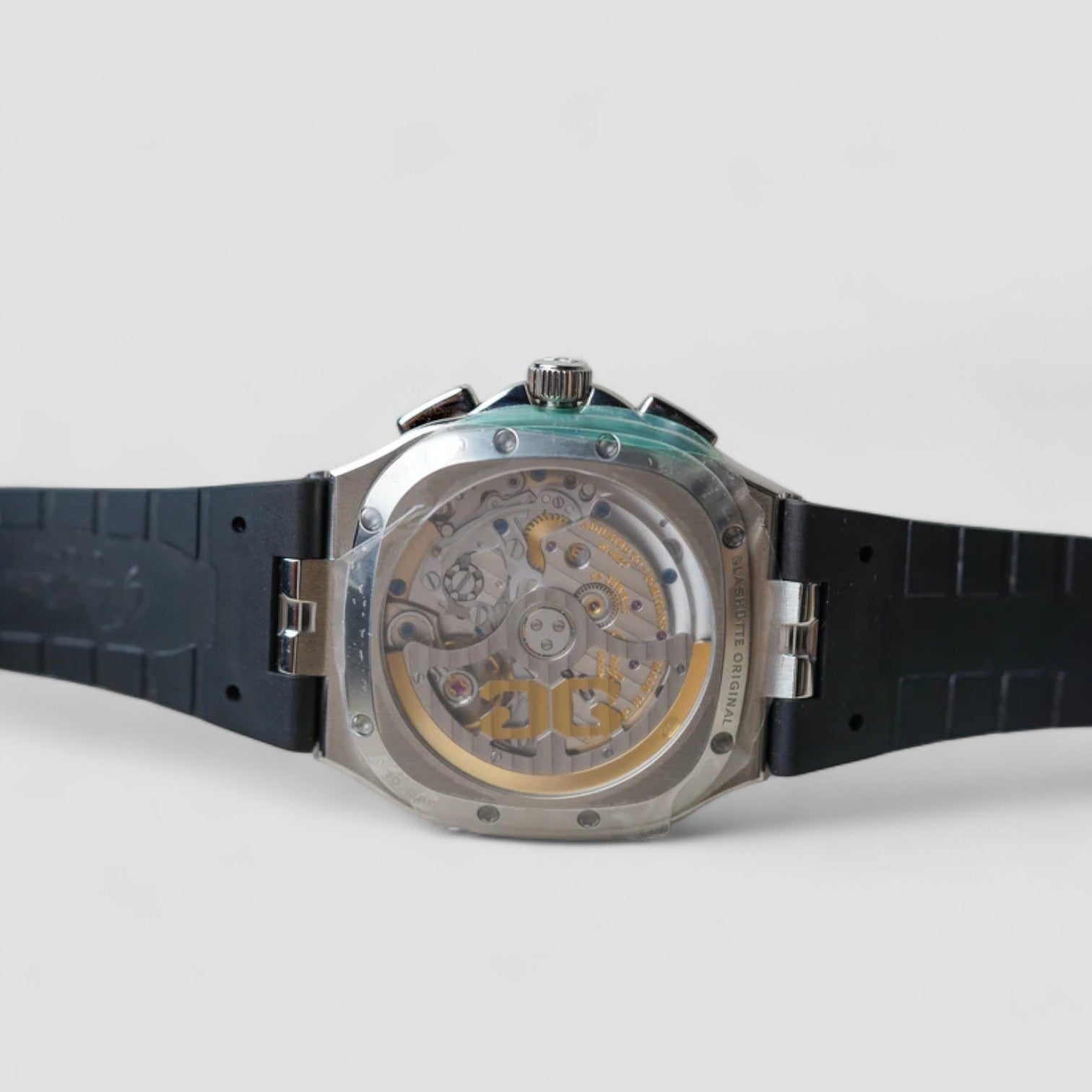Seventies Chronograph Panorama Date “Golden Bay” Automatic Winding