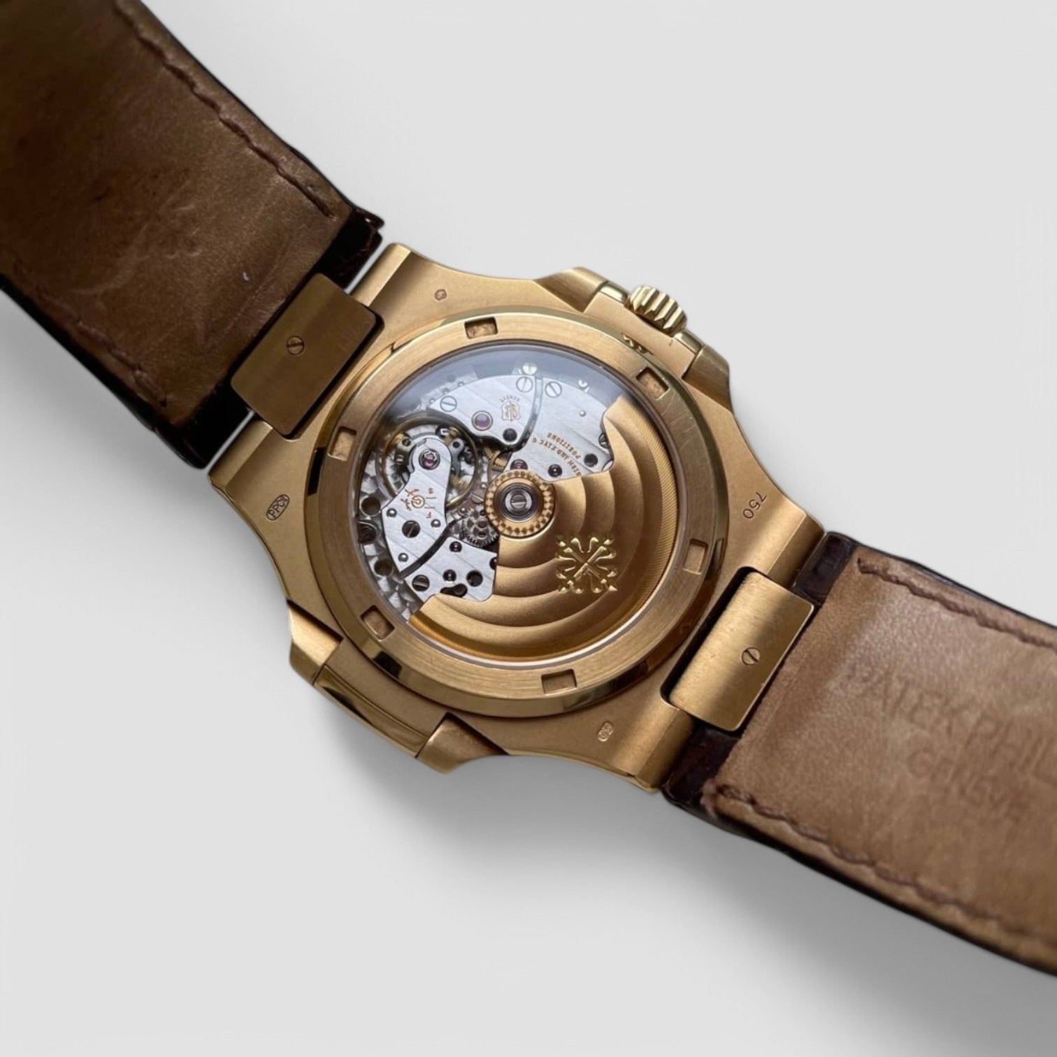 Nautilus 18K Yellow Gold