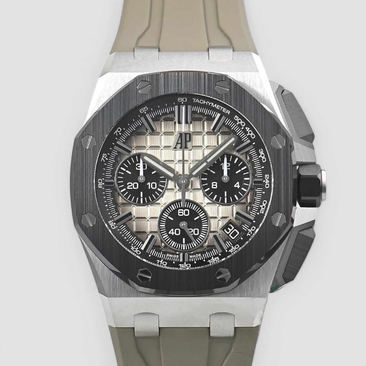 Royal Oak Offshore Smoked Dial