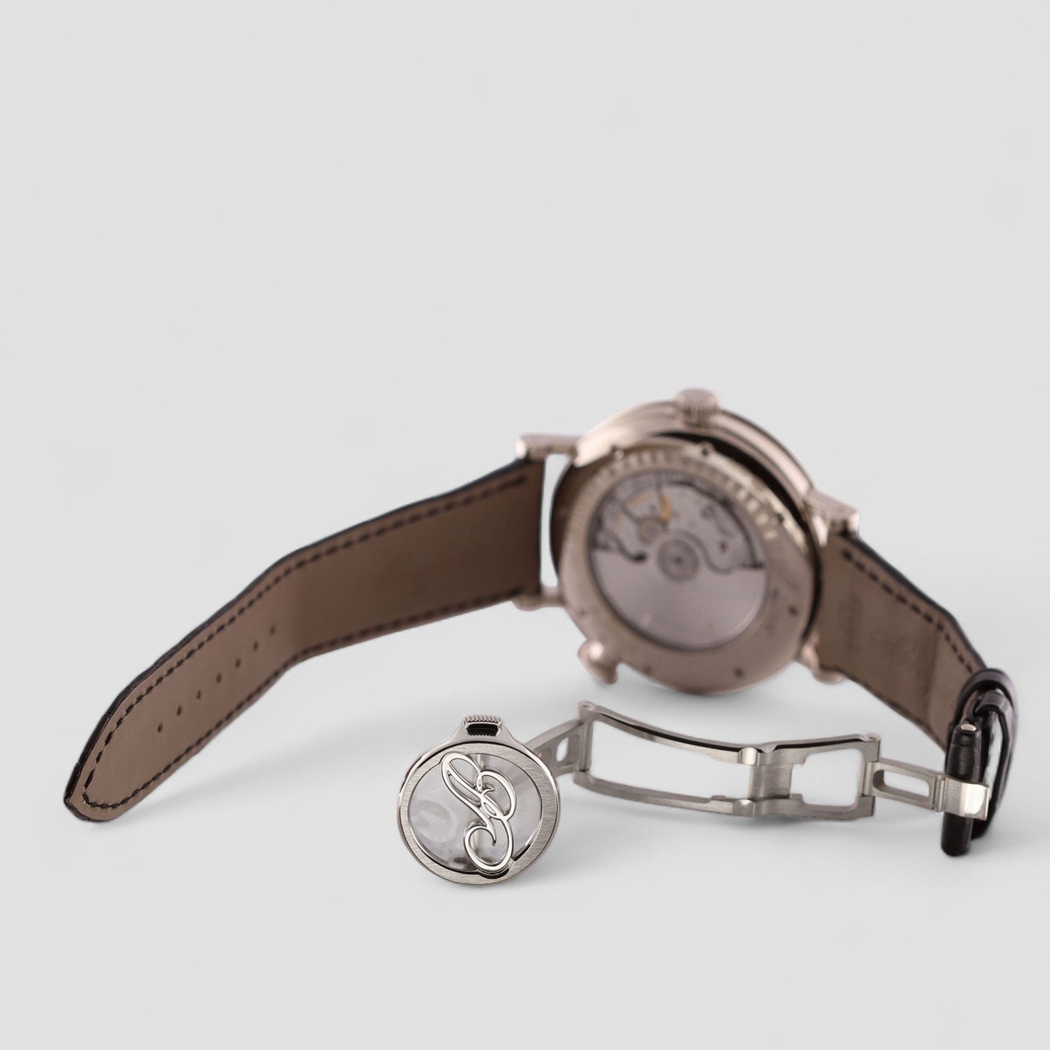 Classique Hora Mundi Men's 18k White Gold Watch