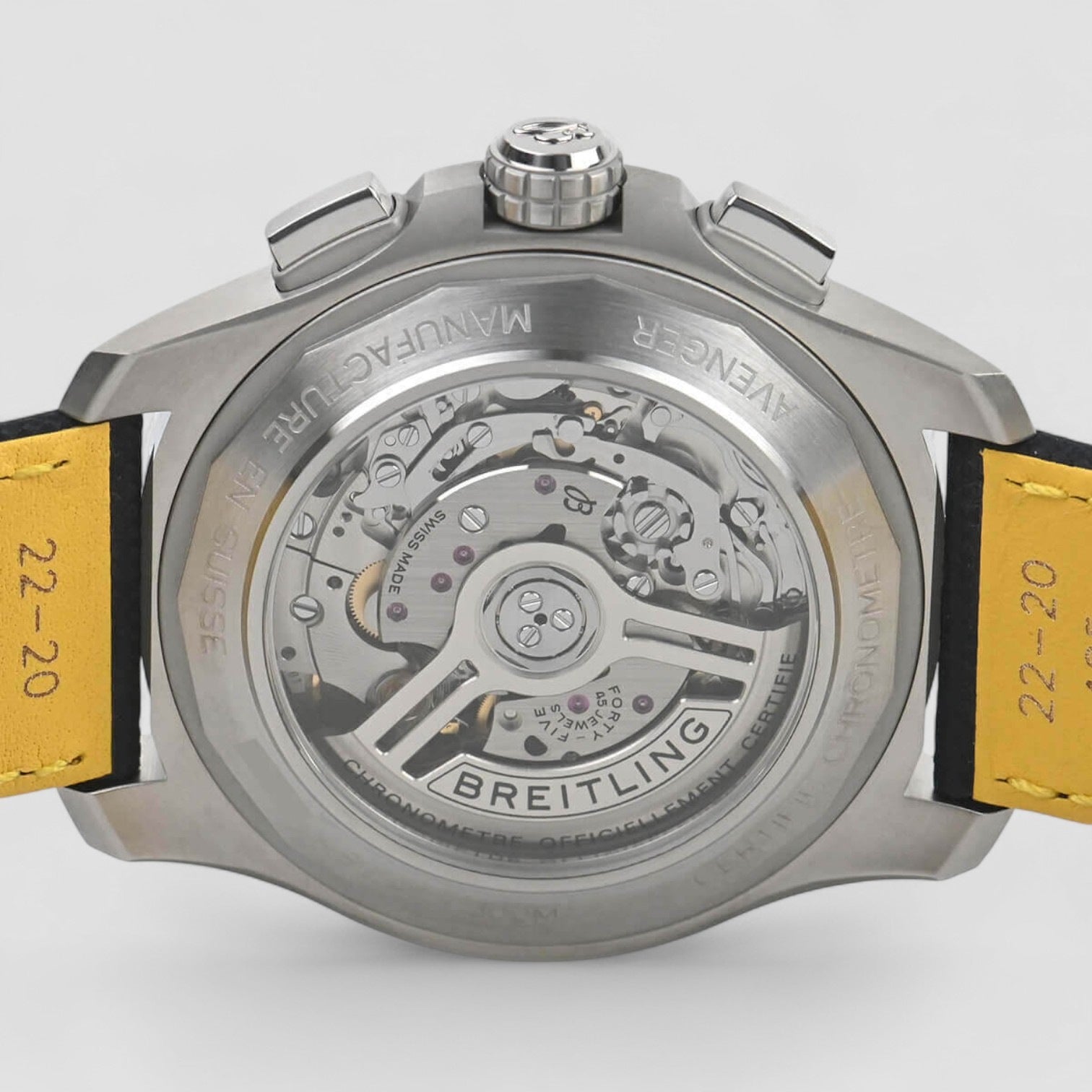Avenger B01 Chronograph 44