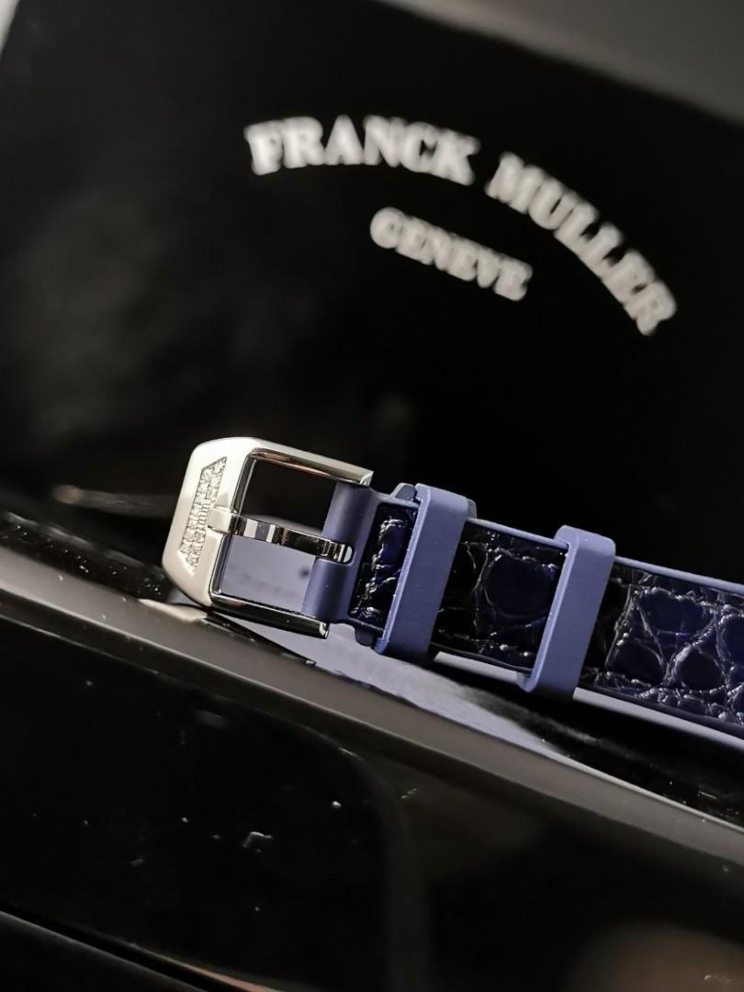 Vanguard Lady V32 Blue Concept After Set Diamond with Blue Sun-Stamped Dial