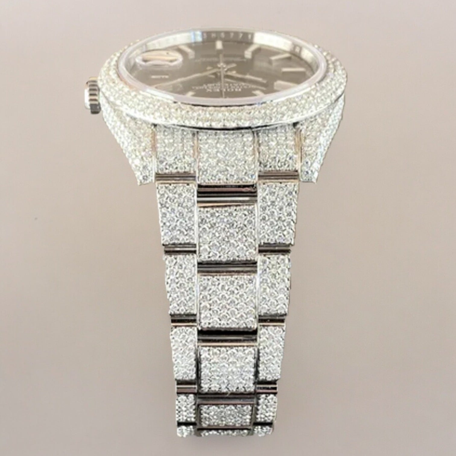 Datejust 41 Full Iced out – Diamonds – Grey Dial – Oyster