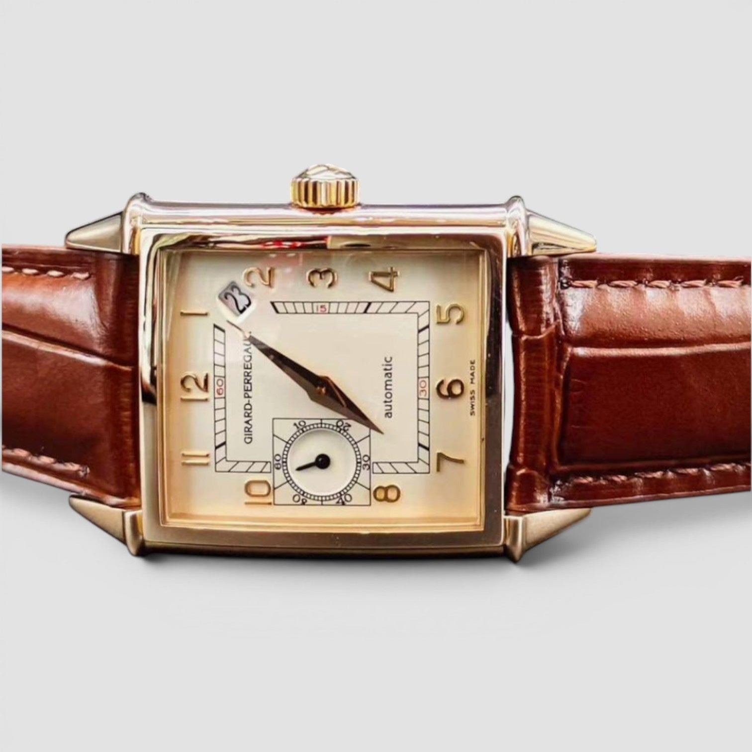 Vintage 1945 18K Rose Gold White Dial