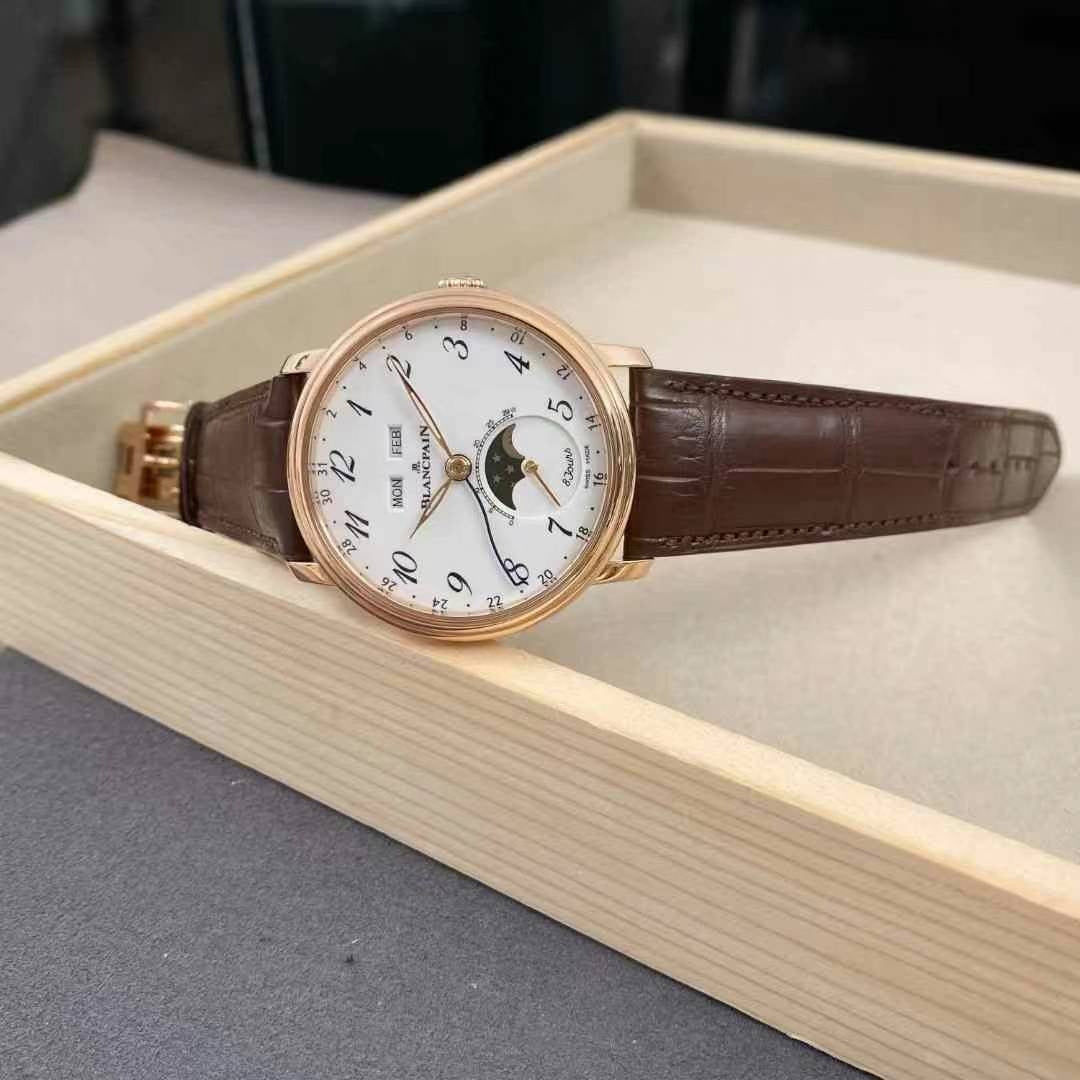 Villeret Quantième Complete Calendar 8 Days Rose Gold