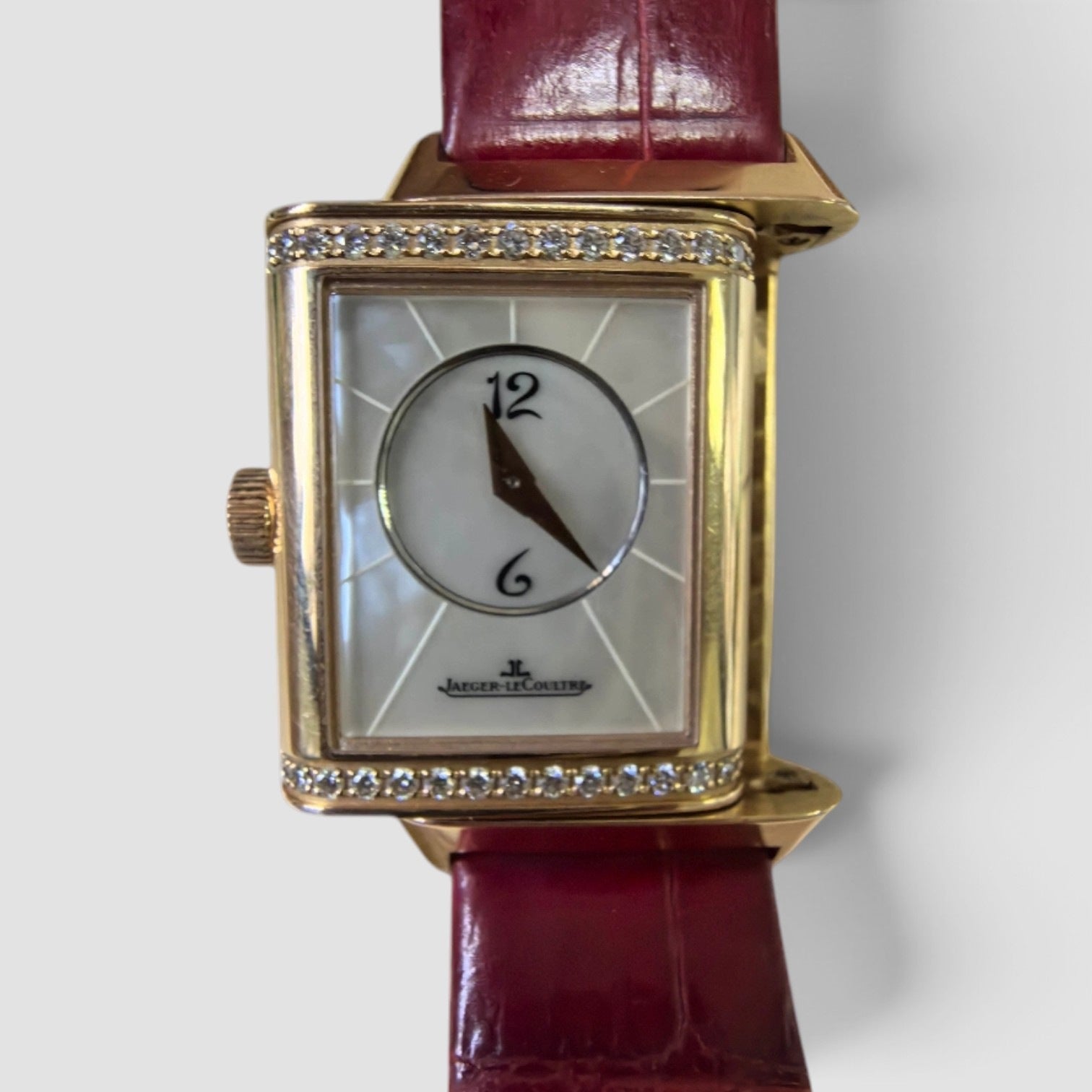 Reverso Classique 33mm Rose Gold Silver Dial