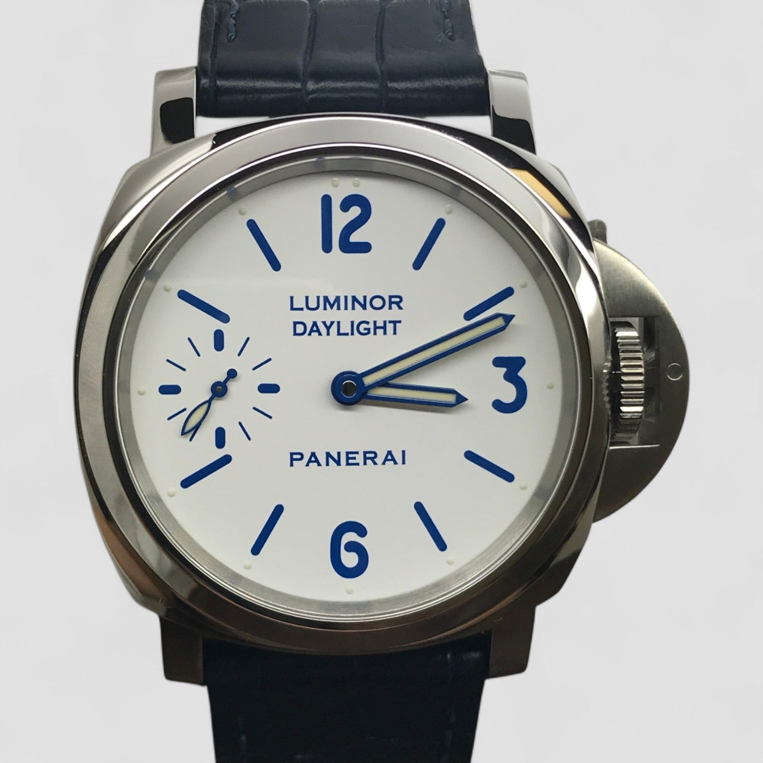 Luminor 8 Days White Dial Manual Wind Men's Watch