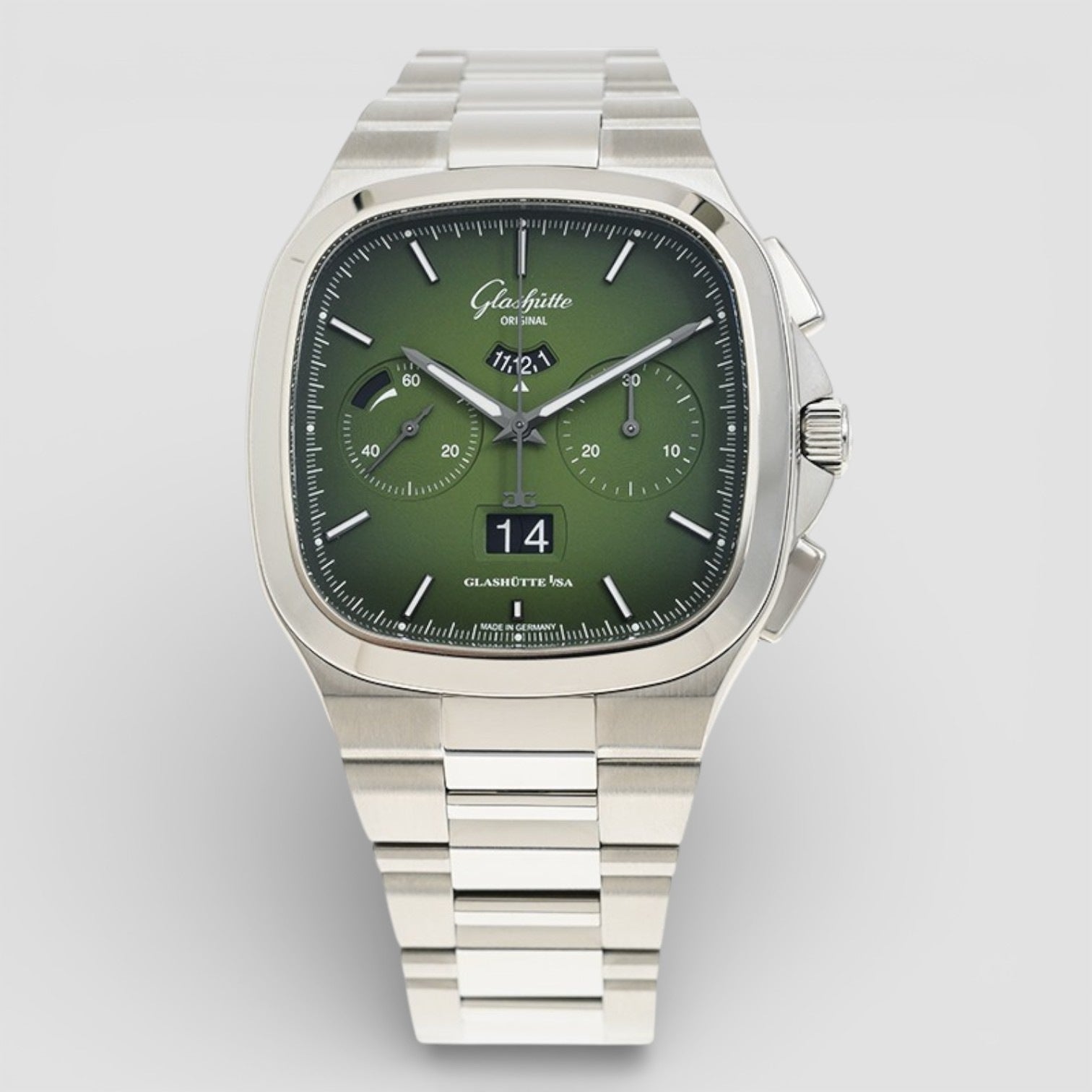 Seventies Chronograph Panoramadatum