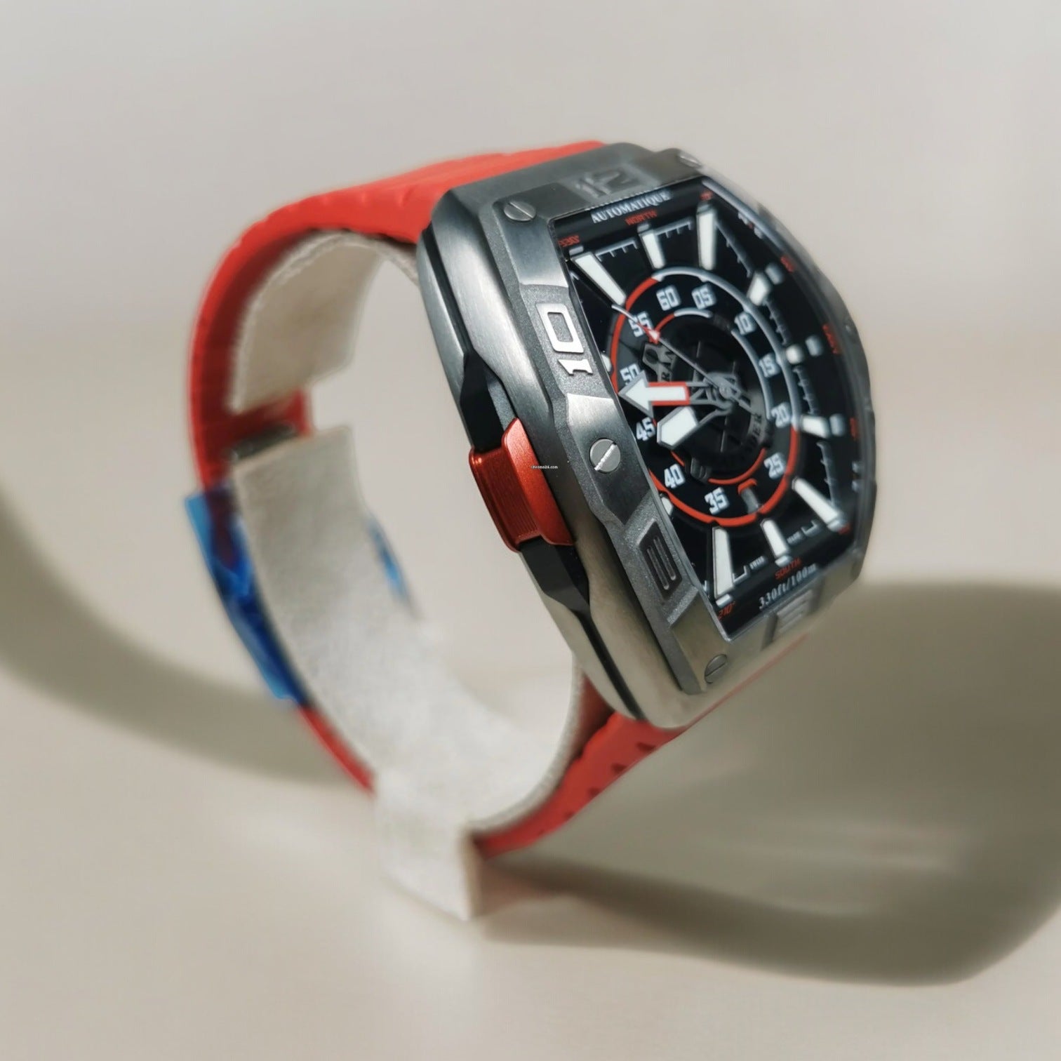 Skafander 43MM RED titanium